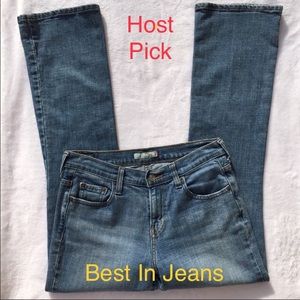 🎉HP✨Levi’s 515 Bootcut Jeans size 6